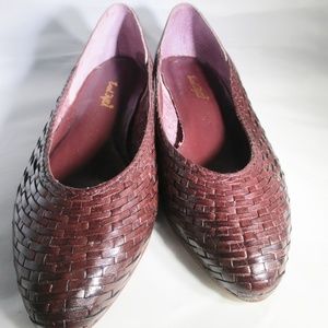 Women's East Fifth Brown Slip On Flats